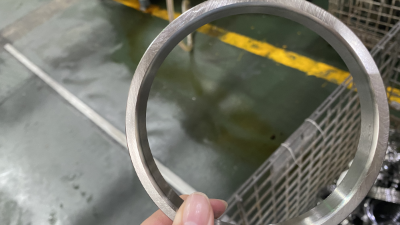 滾動(dòng)軸承由哪幾部分組成？滾動(dòng)軸承類型有哪些？