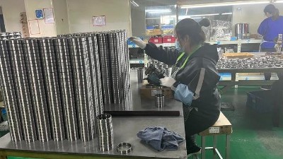 金屬軸承和鋼制軸承的區(qū)別有哪些？軸承鋼屬于不銹鋼嗎？