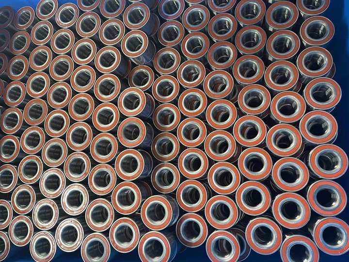 角接觸軸承與深溝球軸承的區(qū)別是什么？如何配對(duì)使用？